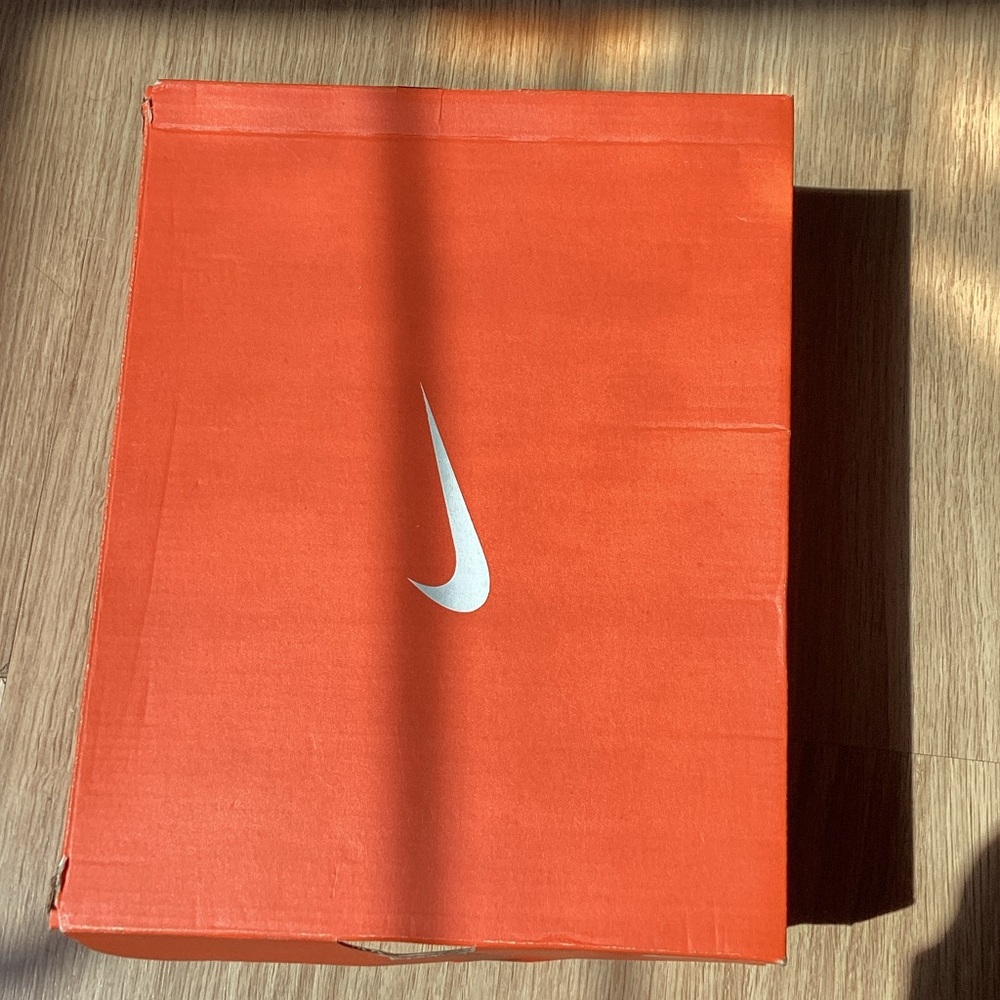 Nike cleats - Picture 4 of 4